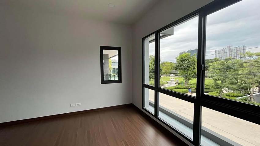 House with Shared Pool in Bangnatrad 